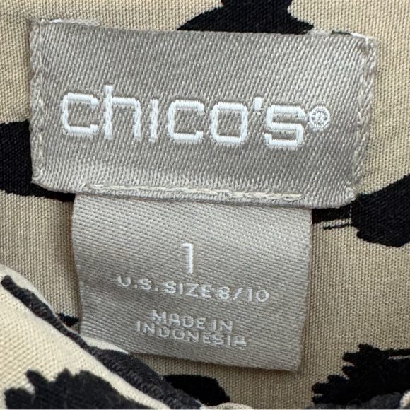 Chico’s Size 1 (M 8/10) Animal Print Button Down Long Sleeve Blouse - Picture 4 of 6